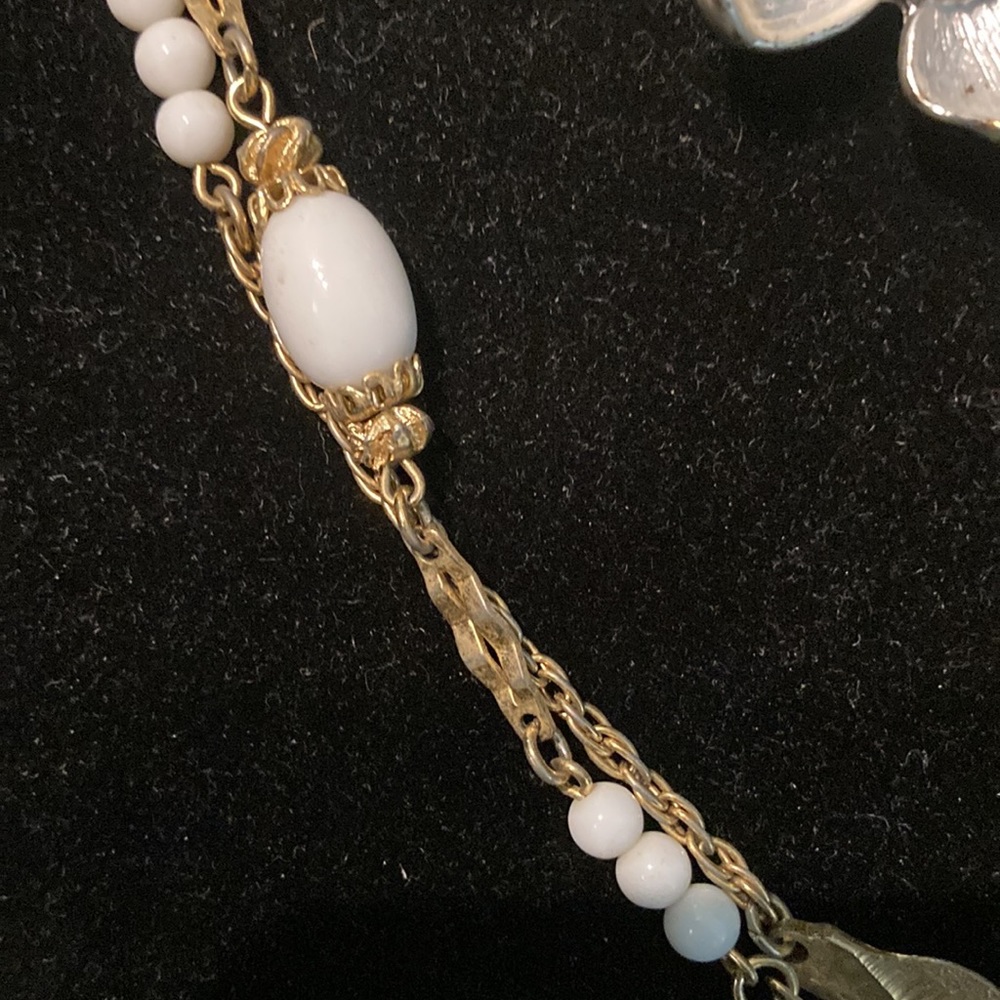 Vintage VCLM Necklace, Clip Faux Pearl Earrings and Flapper Glass Bead Necklace - Picture 4 of 10